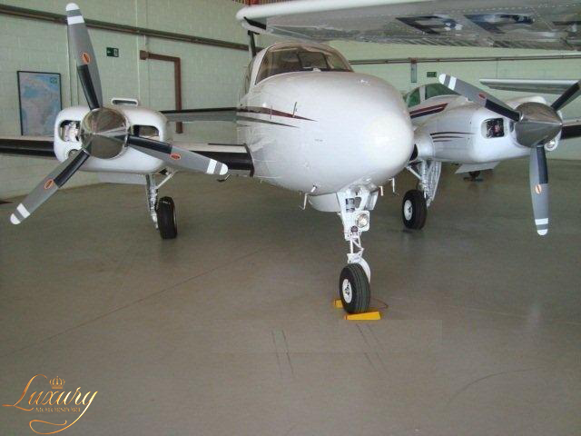 AVIÃO BEECHCRAFT BARON 58 – 2004 COM AR