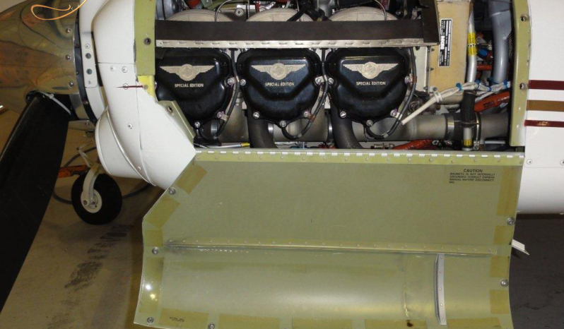 AVIÃO BEECHCRAFT BARON 58 – 2004 COM AR completo