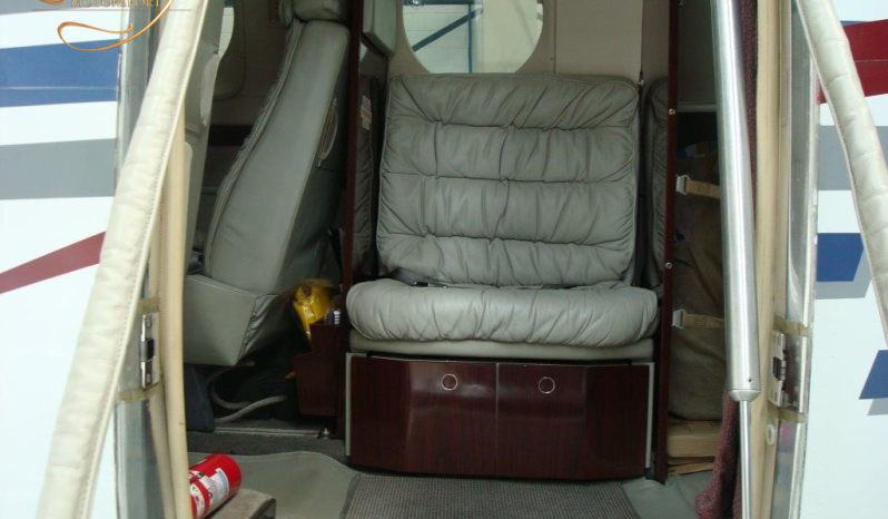 BeechCraft King Air C90B 1998 completo