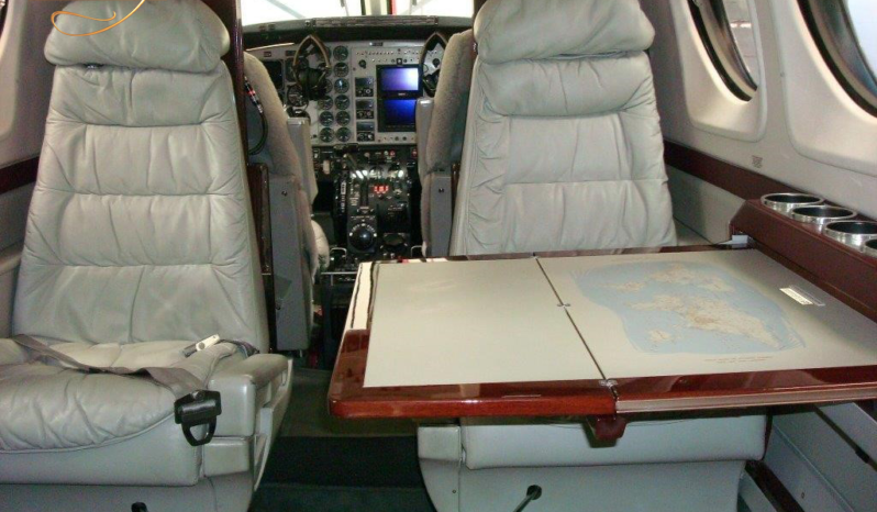 BeechCraft King Air C90B 1998 completo