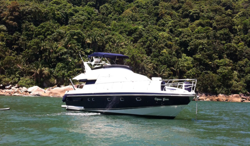 Lancha Intermarine OCEANIC 44 completo