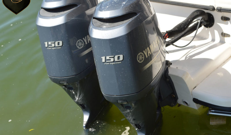 Lancha de Pesca Victory 300 completo