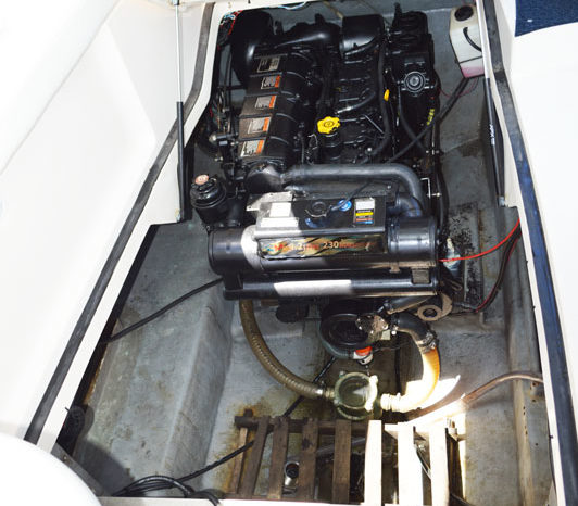 Lancha Triton 280 Diesel Full completo