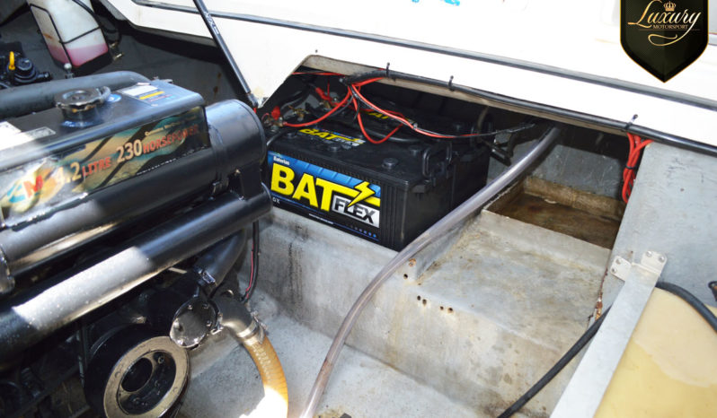 Lancha Triton 280 Diesel Full completo