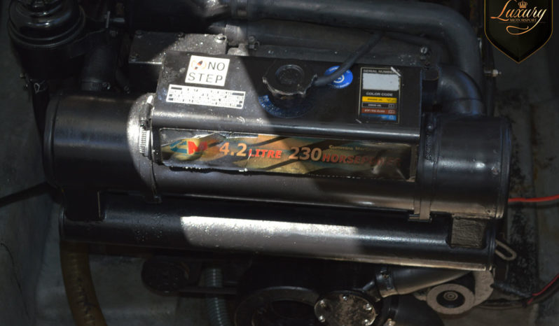 Lancha Triton 280 Diesel Full completo