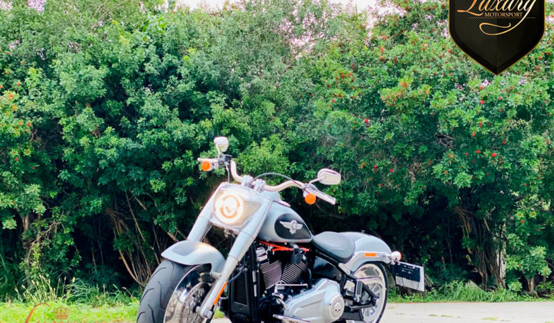 Harley-Davidson FatBoy 2020 completo