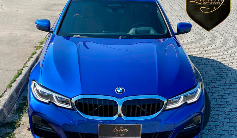 BMW 330i 2020 Azul M-Sport completo