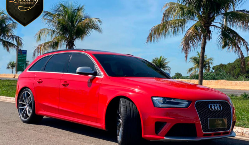 Audi RS4 Avant 2015 V8 Vermelha completo