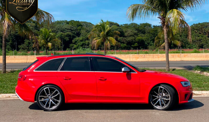 Audi RS4 Avant 2015 V8 Vermelha completo