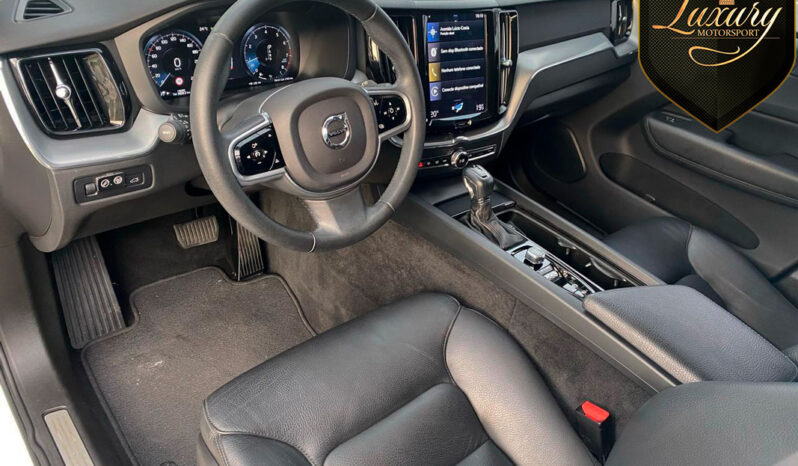 Volvo XC60 Momemtun 2019 Blindada completo