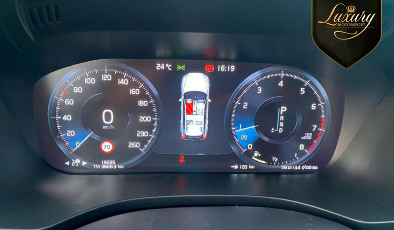 Volvo XC60 Momemtun 2019 Blindada completo