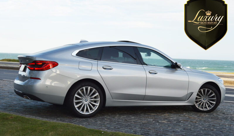 BMW 630i Gran Turismo 2019 completo