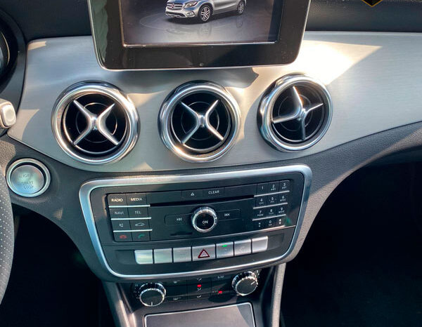 GLA 200 2019 Advance  Branca completo