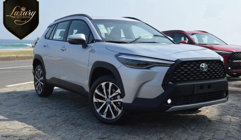 COROLLA CROSS 2022 XRE PRATA completo