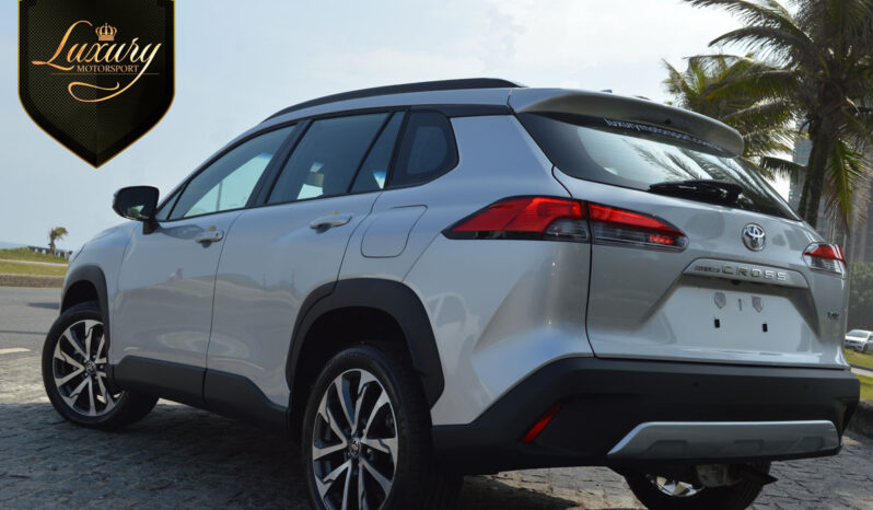 COROLLA CROSS 2022 XRE PRATA completo