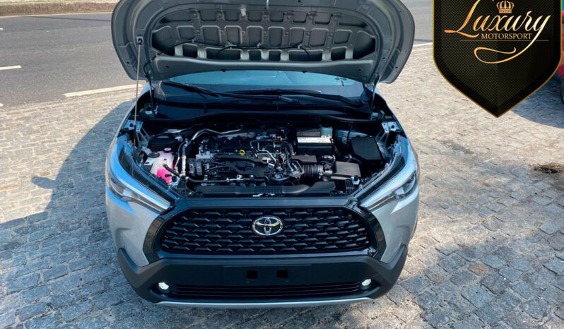 COROLLA CROSS 2022 XRE PRATA completo