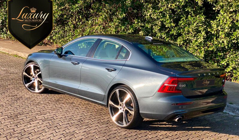 VOLVO S60 2020 T4 MOMENTUM AZUL completo