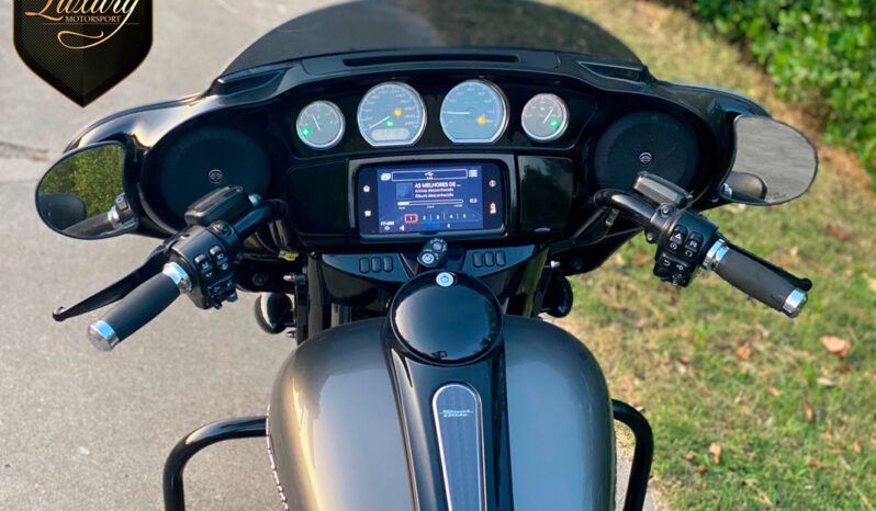 STREET GLIDE SPECIAL 2020 CINZA completo
