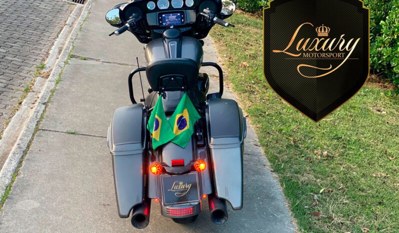 STREET GLIDE SPECIAL 2020 CINZA completo