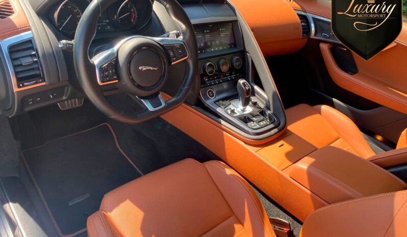 JAGUAR F-TYPE  P300 R-DYNAMIC 2019 completo
