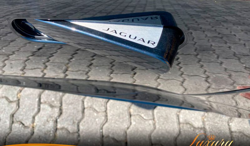 JAGUAR F-TYPE  P300 R-DYNAMIC 2019 completo