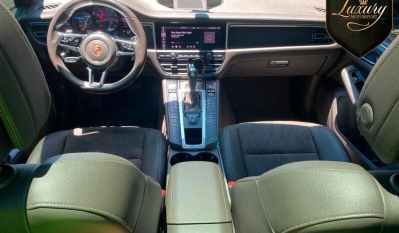 PORSCHE MACAN 2020 PRETA completo