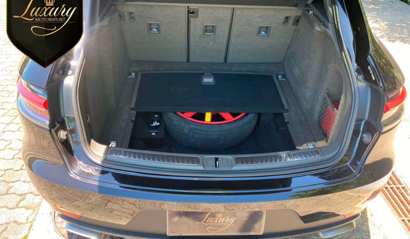 PORSCHE MACAN 2020 PRETA completo
