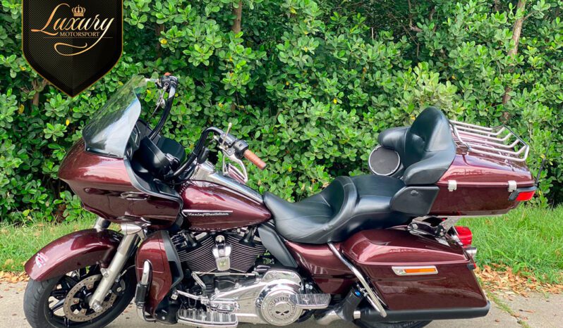 ROAD GLIDE ULTRA 2018 TOURING completo