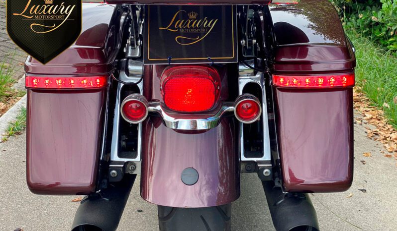 ROAD GLIDE ULTRA 2018 TOURING completo