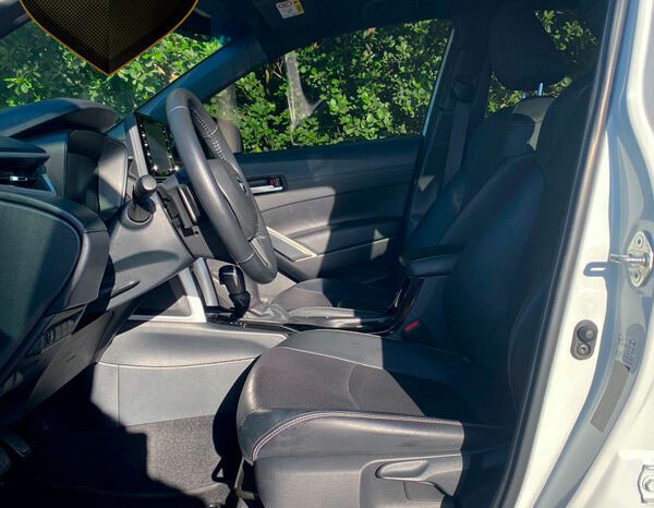 COROLLA CROSS XRE 2022 PEROLA completo