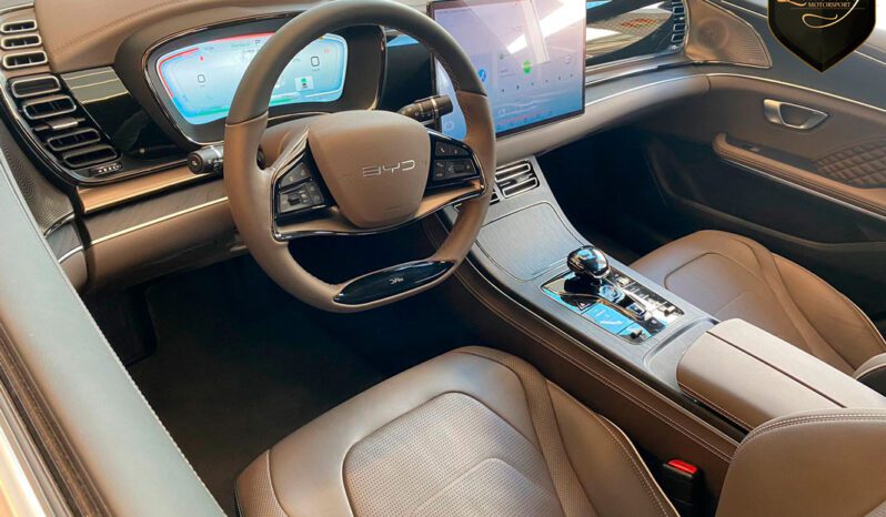 BYD HAN EV PRETO 2023 completo