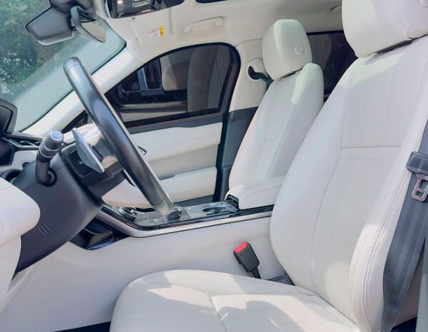 VELAR 2018 P250  R-DYNAMIC S completo