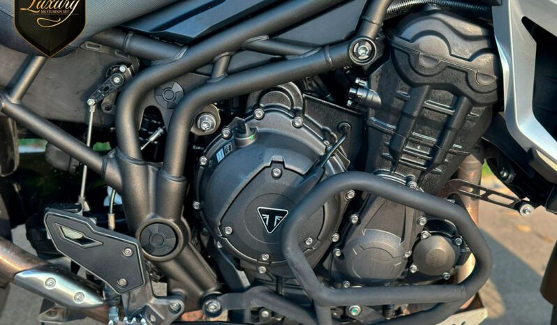 TRIUMPH TIGER 1200 EXPLORER XCA completo
