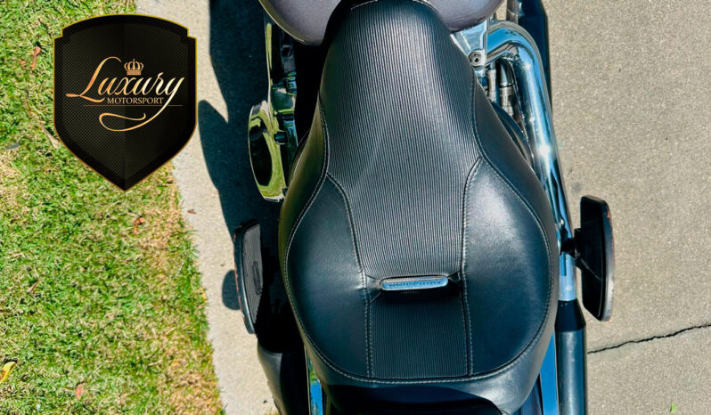 SOFTAIL BREAKOUT 2015 CINZA completo