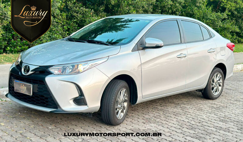 YARIS SEDAN 2024 XS PRATA completo