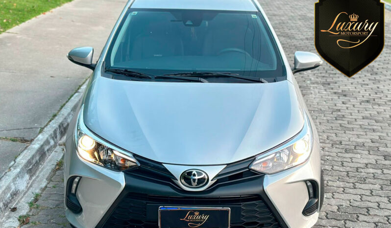 YARIS SEDAN 2024 XS PRATA completo