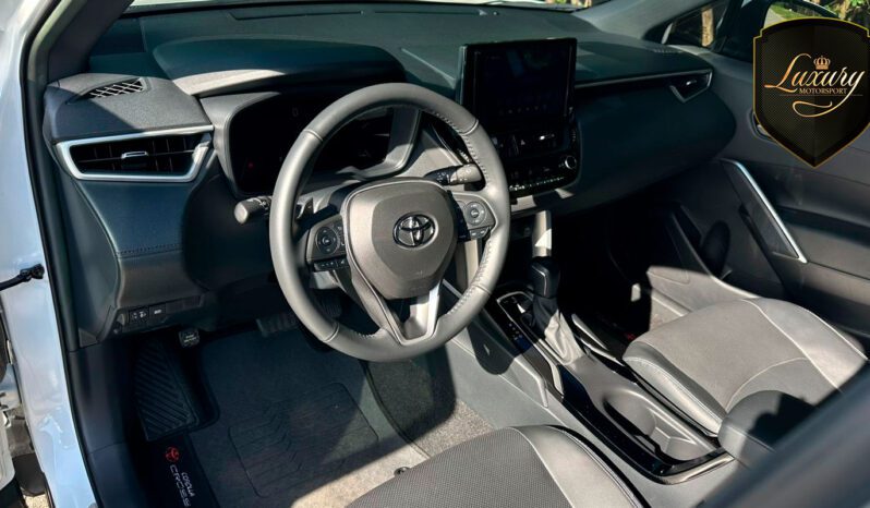 COROLLA CROSS 2023 XRE PEROLA completo