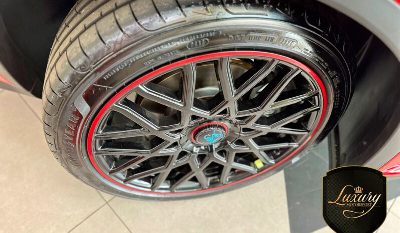 FASTBACK ABARTH 2025 VERMELHO completo
