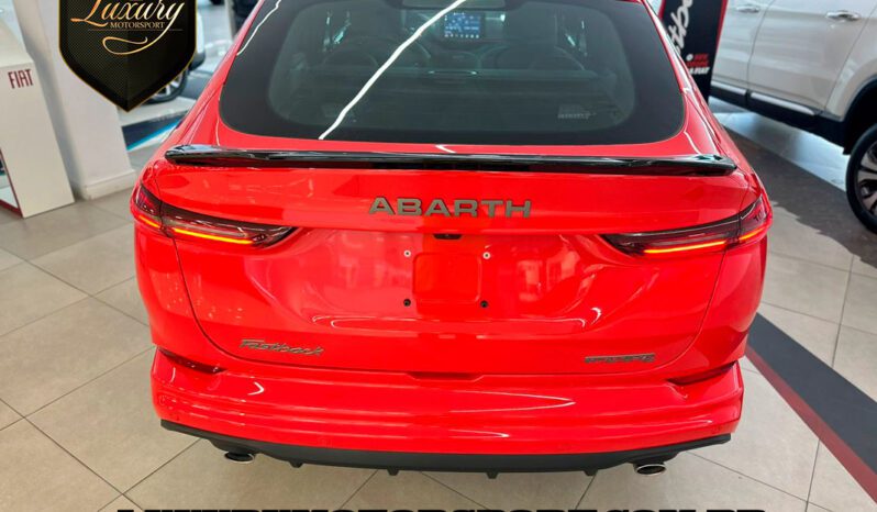 FASTBACK ABARTH 2025 VERMELHO completo