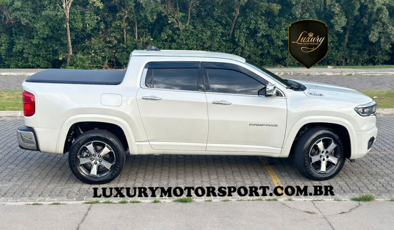 RAMPAGE 2025 LARAMIE 4X4 DIESEL completo