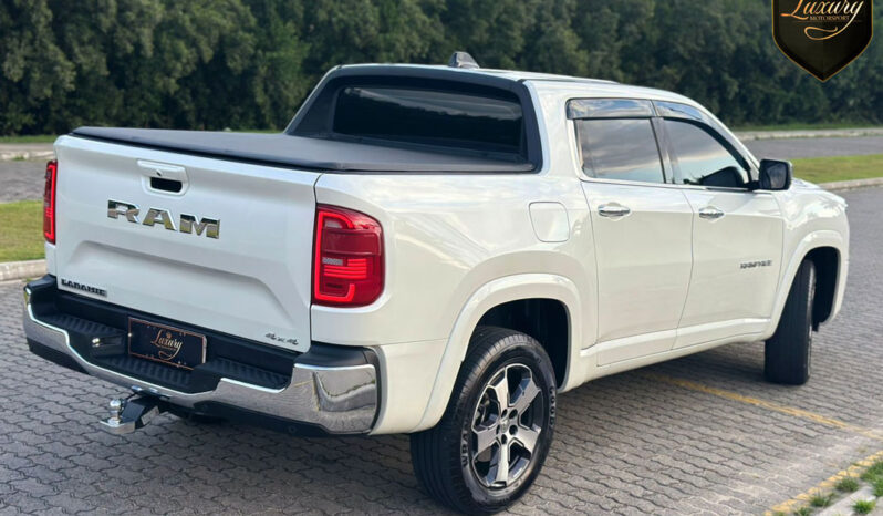 RAMPAGE 2025 LARAMIE 4X4 DIESEL completo