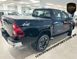 HILUX 2026 SRX PLUS 4X4 DIESEL completo
