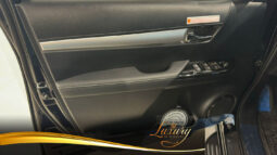 HILUX 2026 SRX PLUS 4X4 DIESEL completo