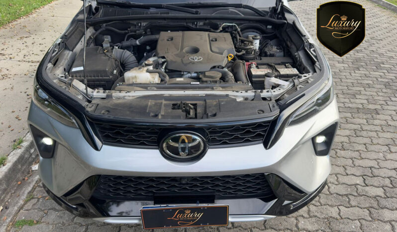 SW4 2024BLINDADA SRX PLATINUM 7L completo