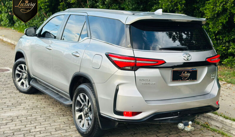 SW4 2024BLINDADA SRX PLATINUM 7L completo