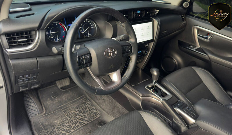 SW4 2024BLINDADA SRX PLATINUM 7L completo