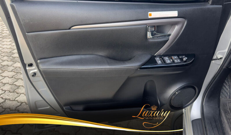 SW4 2024BLINDADA SRX PLATINUM 7L completo