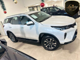 SW4 2026 PLATINUM 7L completo