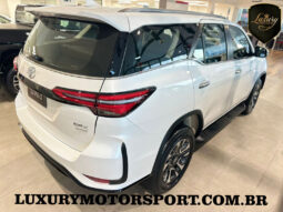 SW4 2026 PLATINUM 7L completo