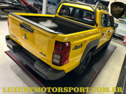 TRITON SAVANA AMARELA completo